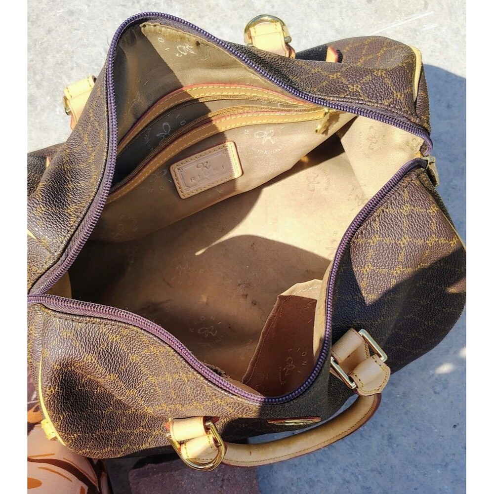 The Rioni Large Boston Bag - Picture 7 of 7